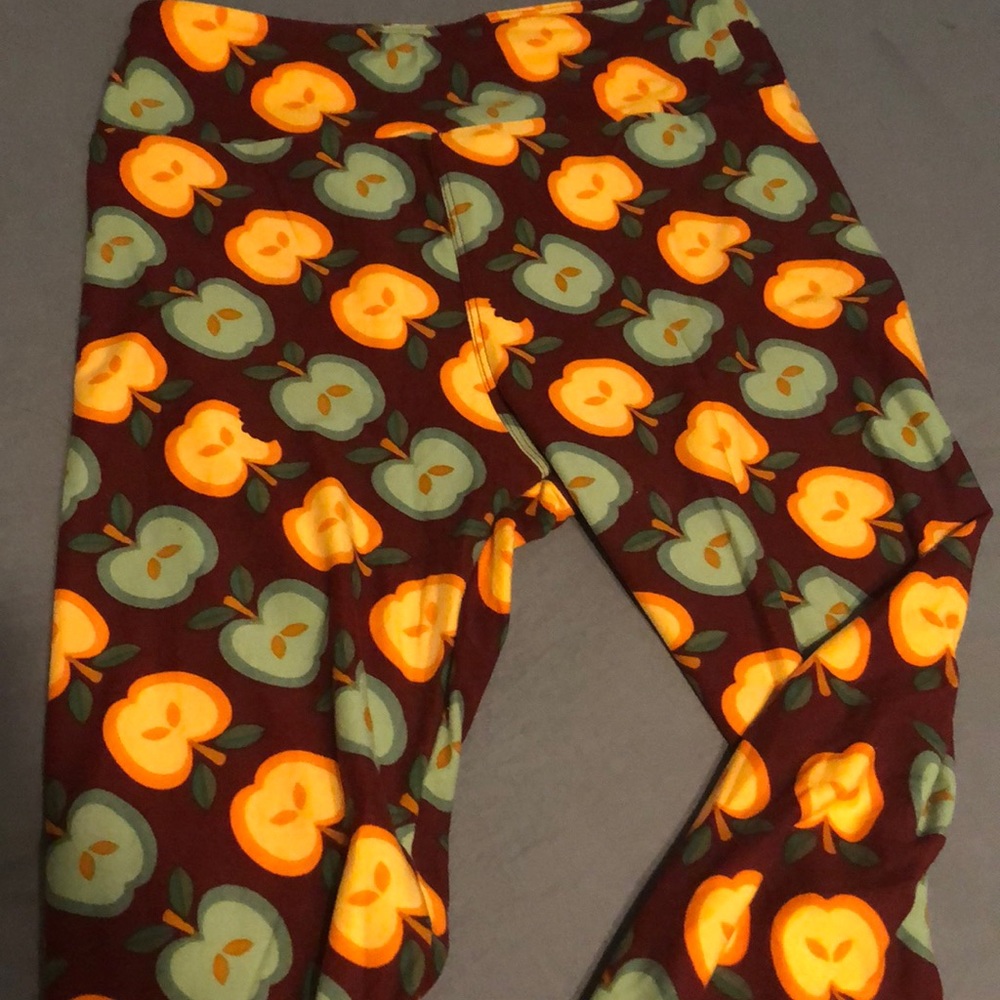 LuLaRoe one size leggings